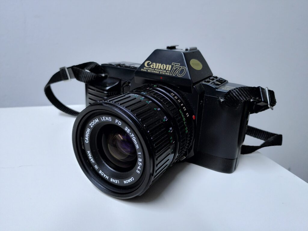 Canon T70